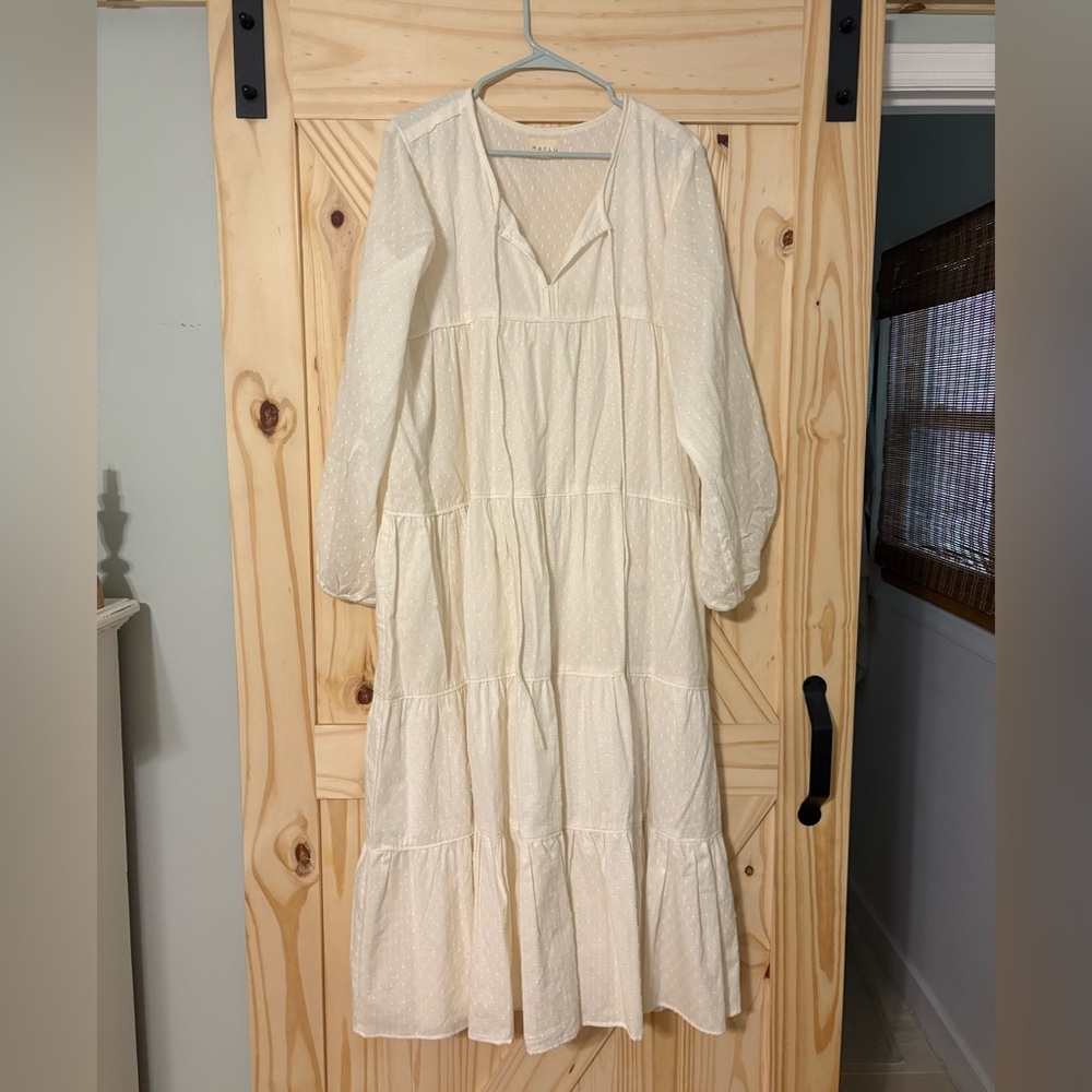 Maelu White Maxi Dress